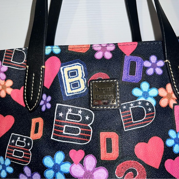Dooney & Bourke DB 75 handbag - Picture 7 of 10